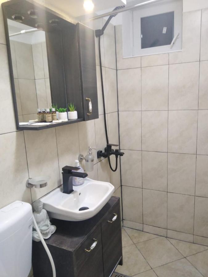 La Monica 2 - Cazare Straja - Lupeni - Retezat - Parang Apartment Exterior photo
